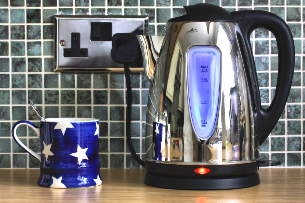 The Cost of an Electric Kettle vs. Boiling on a Gas Stove