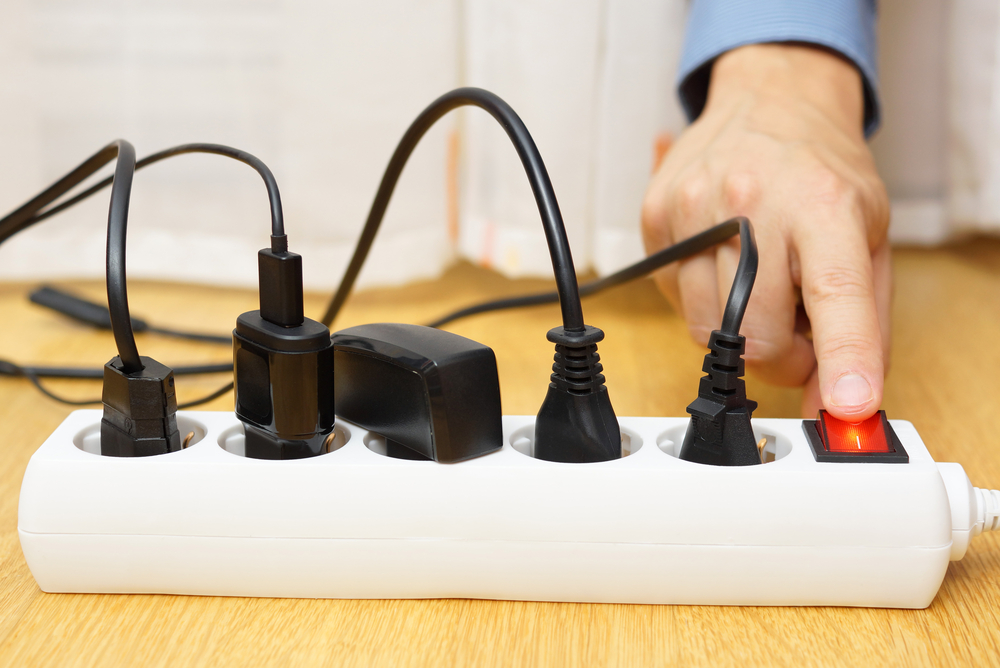 How Does a Surge Protector Work? Safety Do's and Don'ts